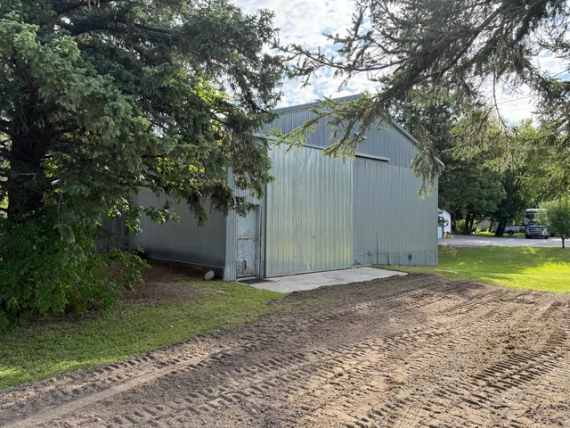 $395,000 | 1682 Highway 11, Baudette, MN 56623