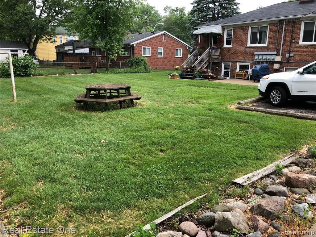 117 East Thirteen Mile Road Royal Oak, MI 48073 - Photo 12 of 12