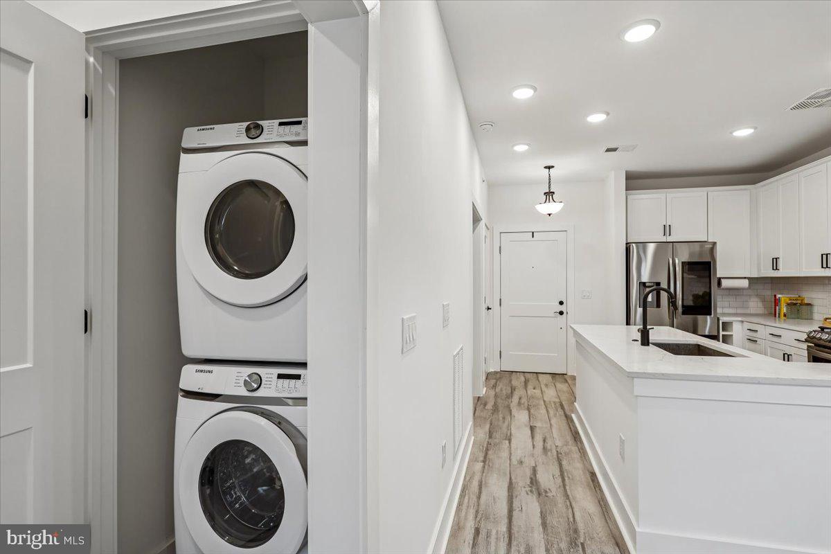 78 Old Mill Bottom Road North, Unit 409 Annapolis, MD 21409 - Photo 15 of 50 In Home Laundry