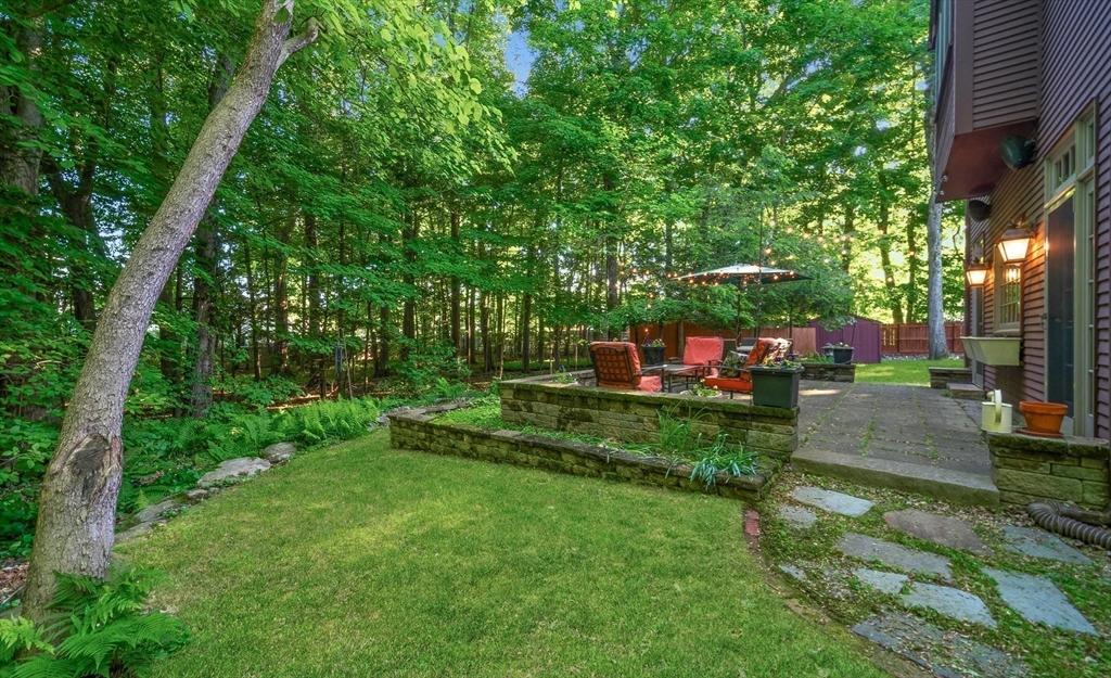 84 Greenwich Road East Longmeadow, MA 01028 - Photo 33 of 37