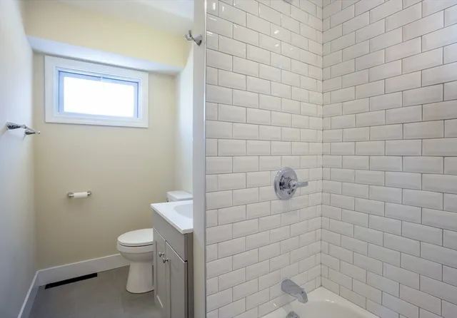 $649,000 | 40 Central Avenue, Hull, MA 02045