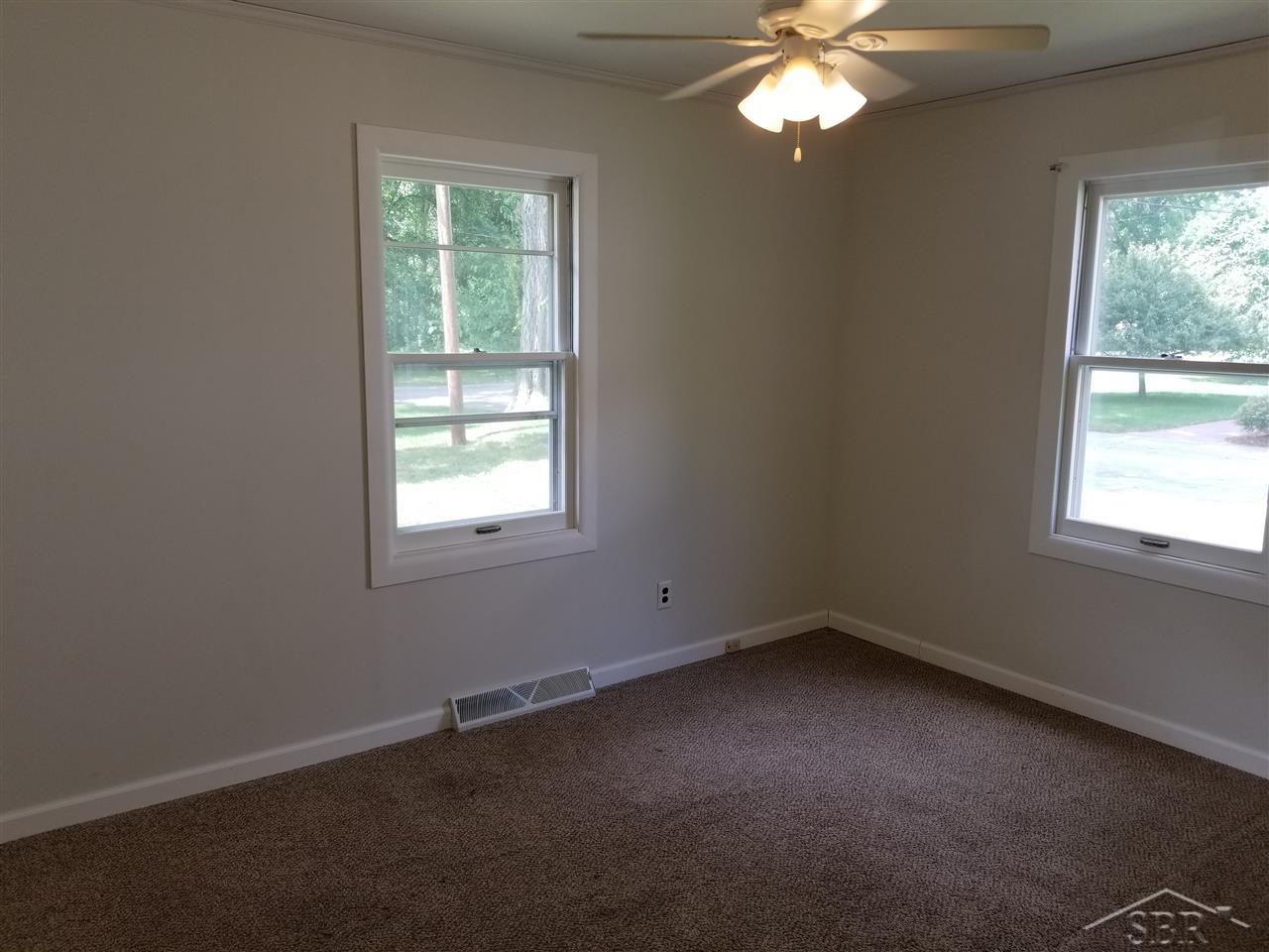 3911 Grotto Road Bridgeport, MI 48722 - Photo 9 of 18 31387055-8.JPG