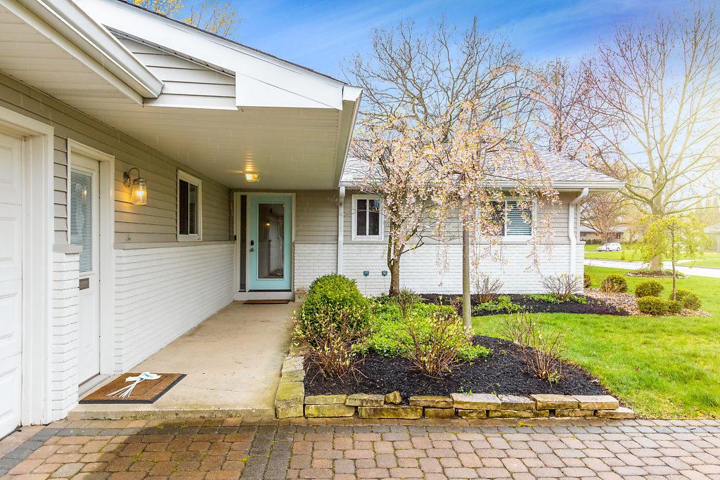 3082 Bembridge Road Columbus, OH 43221 - Photo 4 of 31 Gallery Image 4