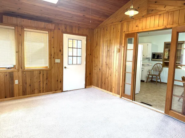 $199,900 | 411 8th Street Northeast, Fosston, MN 56542