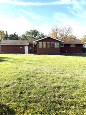 $215,000 | 411 8th Street Northeast, Fosston, MN 56542