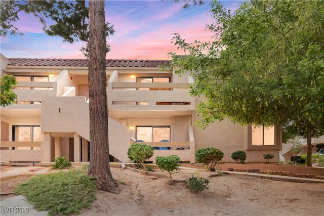 $149,900 | 3740 Desert Marina Drive, Unit 2, Laughlin, NV 89029