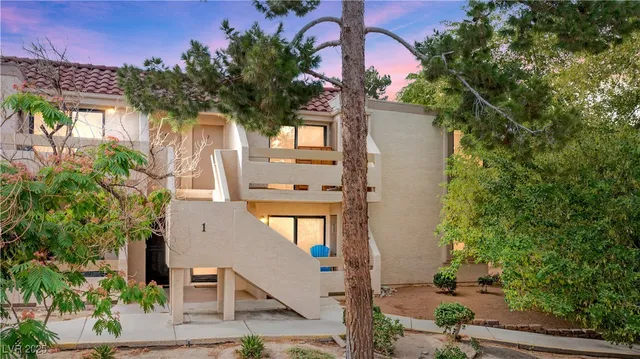 $149,900 | 3740 Desert Marina Drive, Unit 2, Laughlin, NV 89029