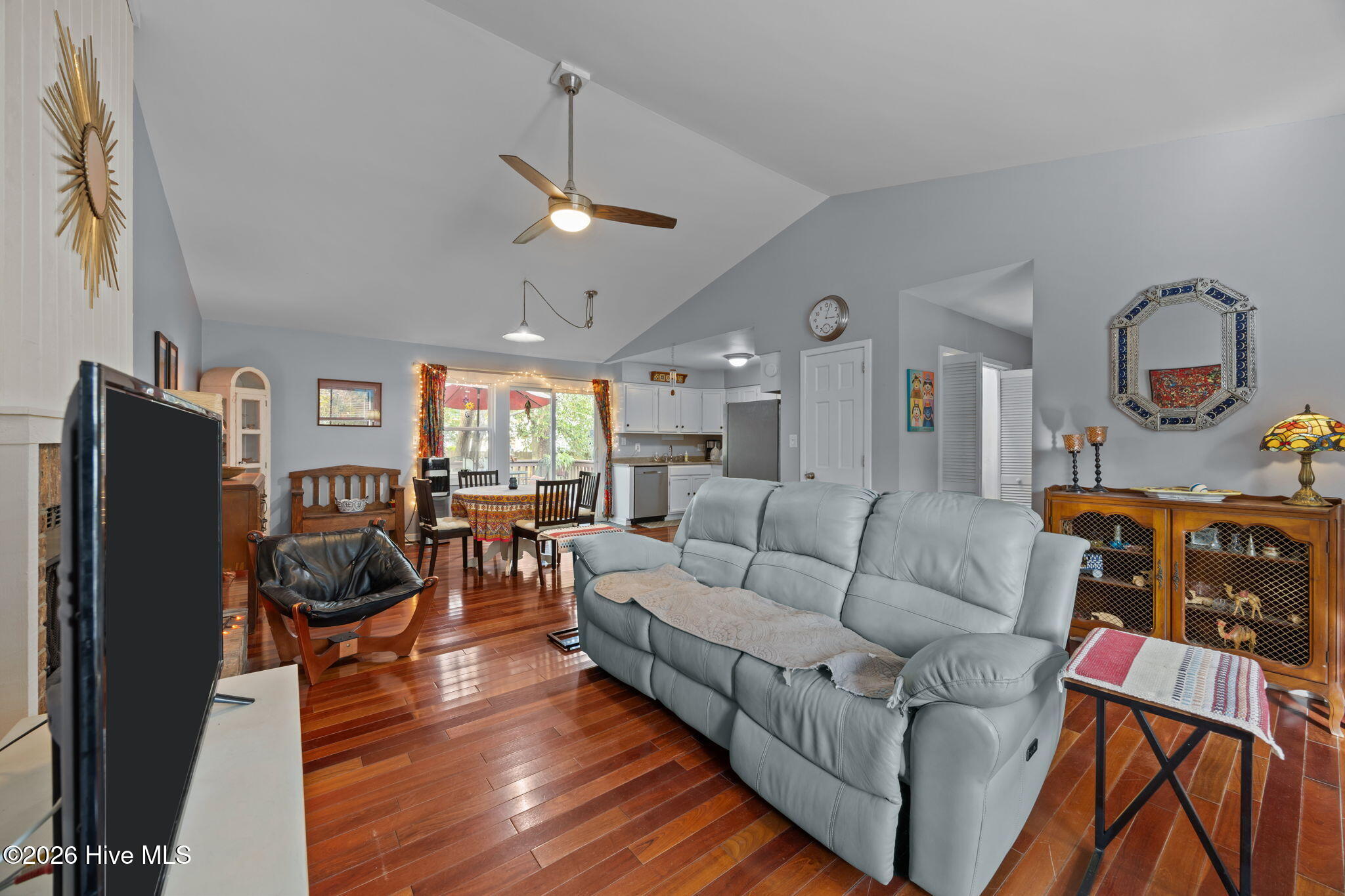 4108 Cheney Place Wilmington, NC 28403 - Photo 5 of 48 28-web-or-mls-IMG_3523