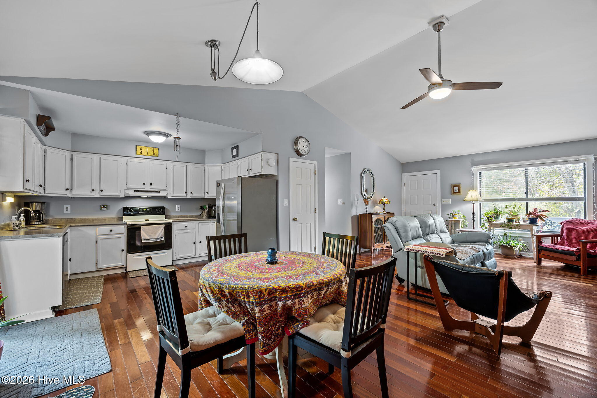 4108 Cheney Place Wilmington, NC 28403 - Photo 8 of 48 32-web-or-mls-IMG_3538