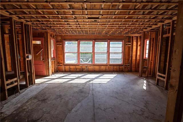 $429,900 | 21 Nichols Lane, Westerly, RI 02891