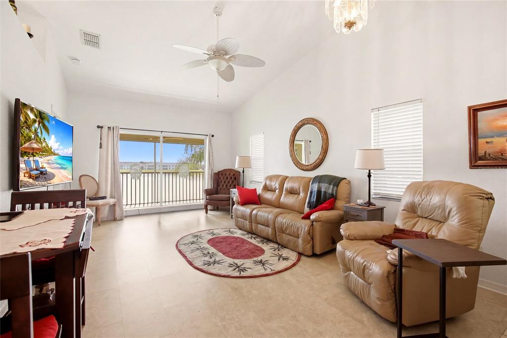 1512 Rio De Janeiro Avenue, Unit 428 Punta Gorda, FL 33983 - Photo 5 of 44