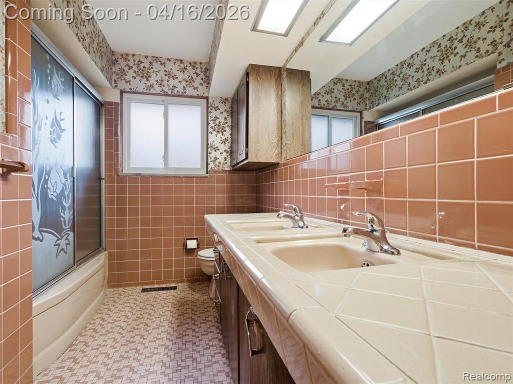 192 Booth Road Troy, MI 48085 - Photo 25 of 37