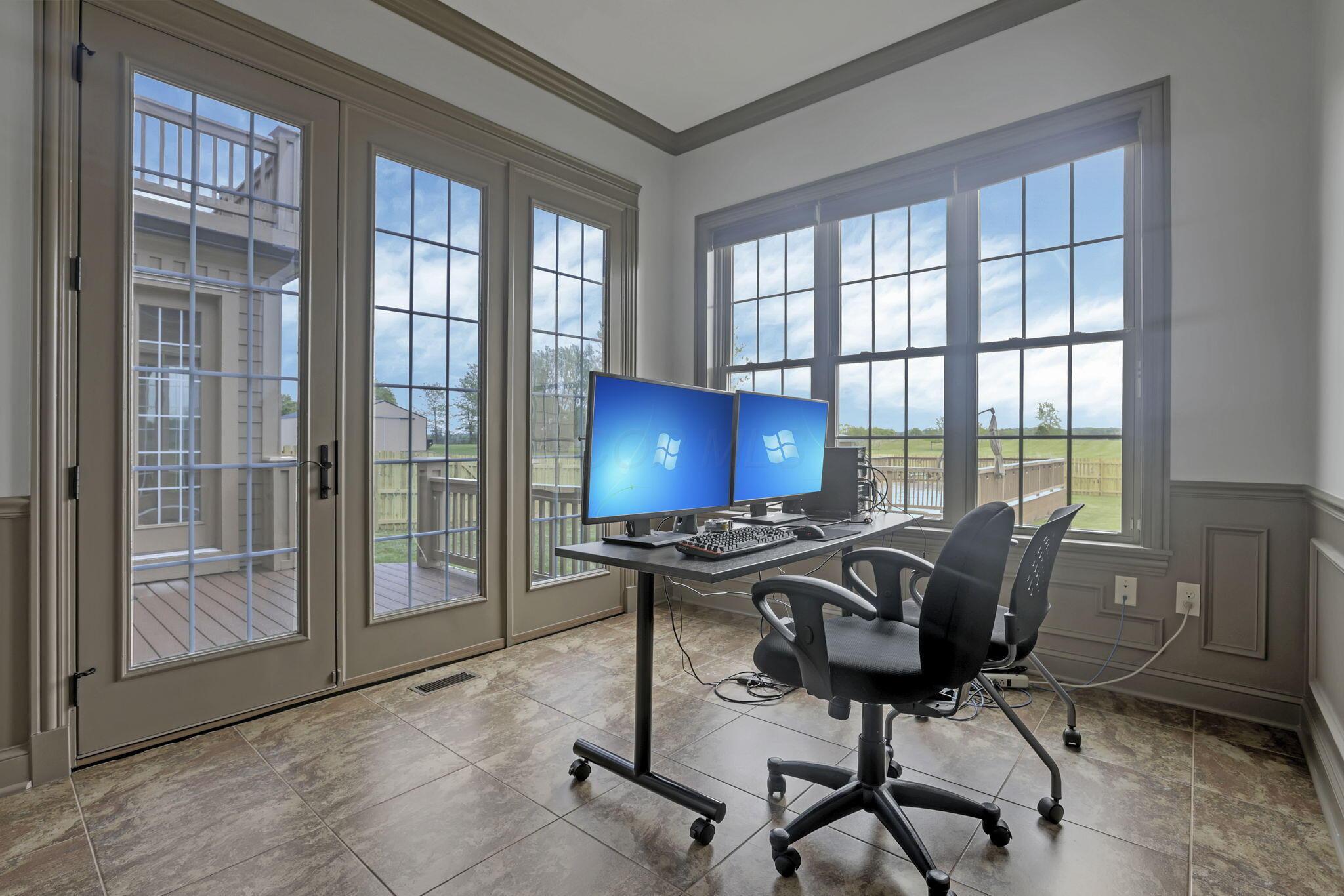 568 Cedar Hill Road Northwest Amanda, OH 43102 - Photo 28 of 102 Flex/Morning Room