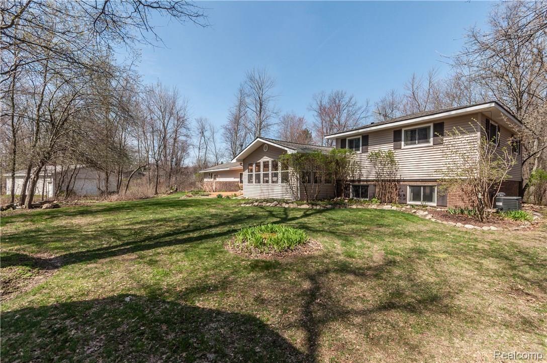3747 Ray Road Oxford, MI 48370 - Photo 46 of 49 3747 Ray-22.jpg