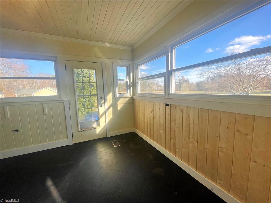 2177 Scott Road Browns Summit, NC 27214 - Photo 27 of 39 Gallery Image 27