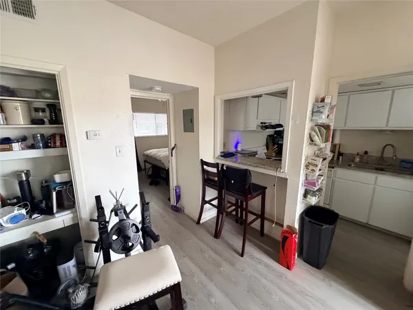$850 | 3000 Guadalupe Street, Unit 106, Austin, TX 78705