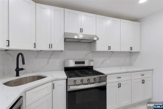 $7,500 | 14 Pitcairn Avenue, Ho-Ho-Kus, NJ 07423