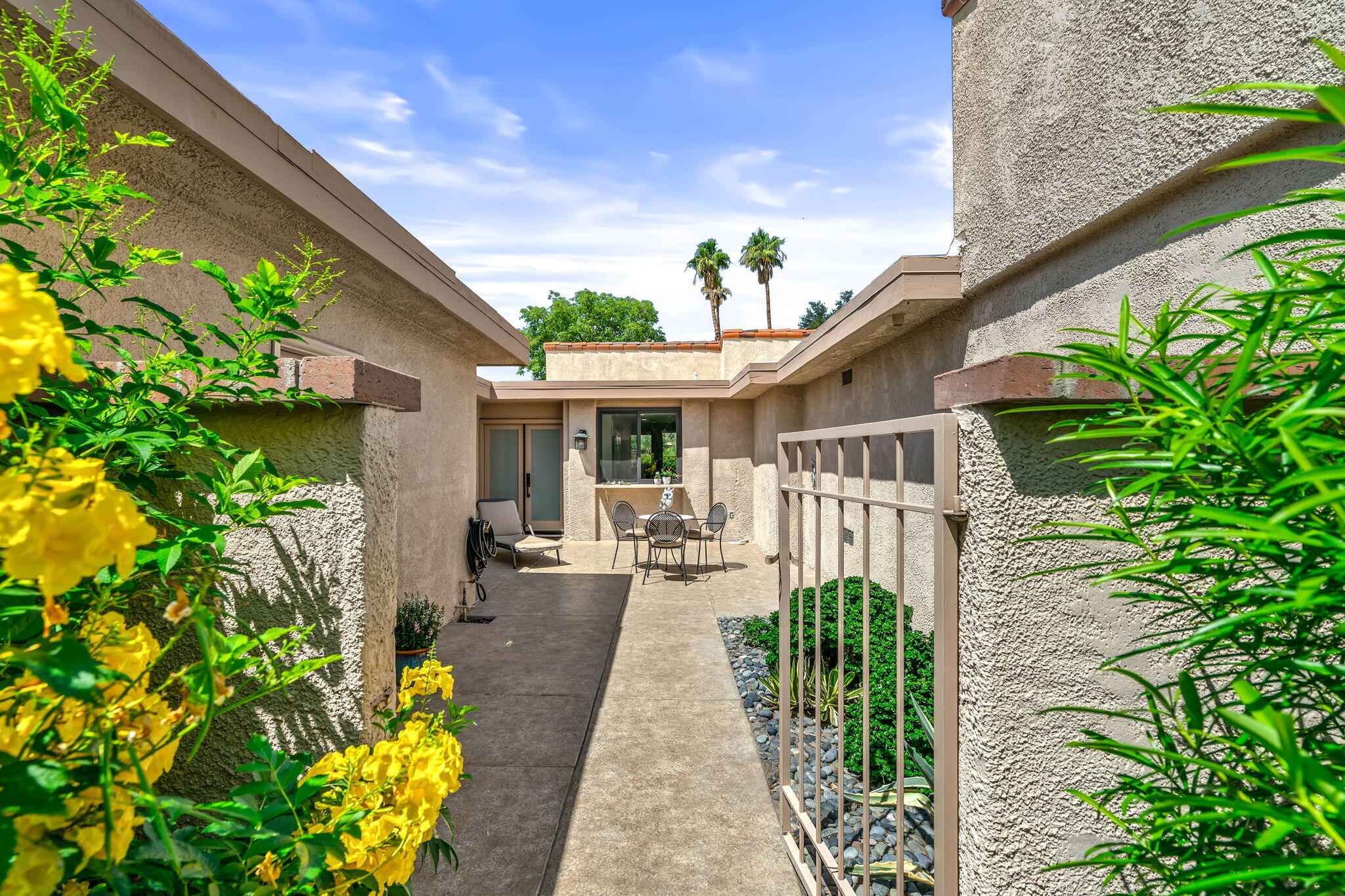 75 Majorca Drive Rancho Mirage, CA 92270 - Photo 3 of 40 6-web-or-mls-IMG-6
