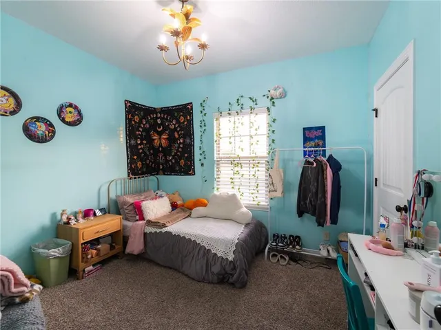 $368,800 | 1112 Carlisle Drive, Raymore, MO 64083