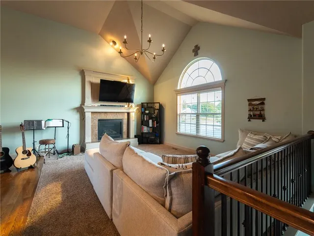 $368,800 | 1112 Carlisle Drive, Raymore, MO 64083