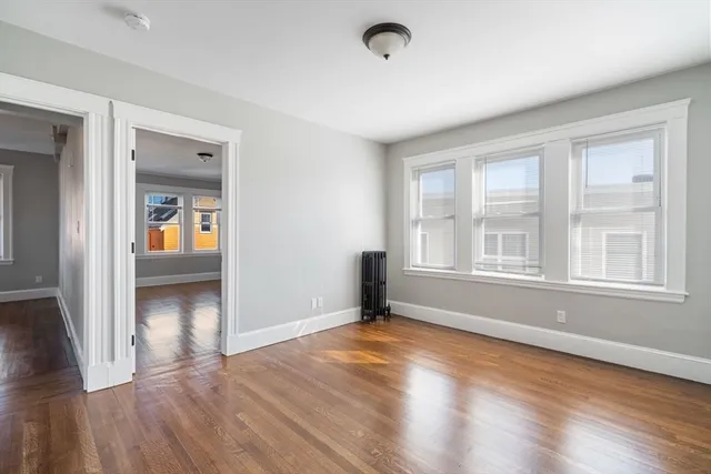 $3,100 | 10 Centre Avenue, Unit 5, Boston, MA 02124