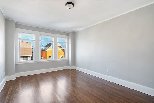 $3,150 | 10 Centre Avenue, Unit 5, Boston, MA 02124