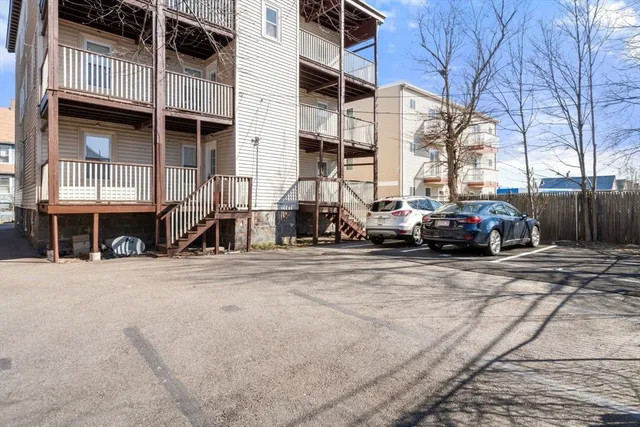 $3,150 | 10 Centre Avenue, Unit 5, Boston, MA 02124