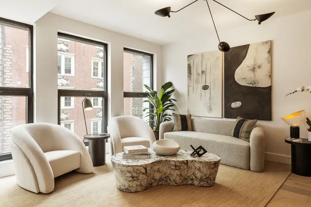 $2,800,000 | 16 West 18th Street, Unit 4 | Flatiron