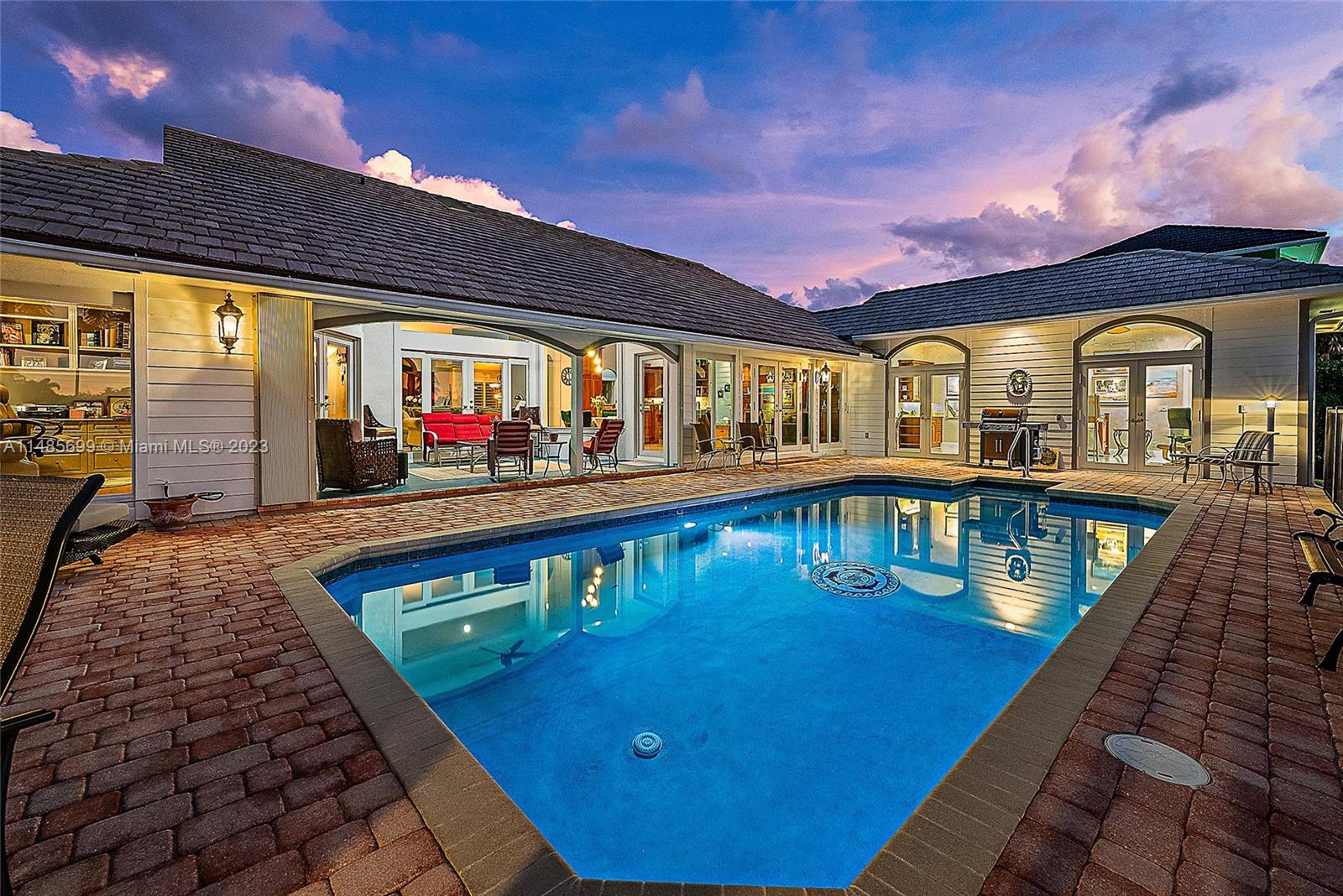 18781 Southeast River Ridge Road Jupiter, FL 33469 - Photo 7 of 37 Gallery Image 7