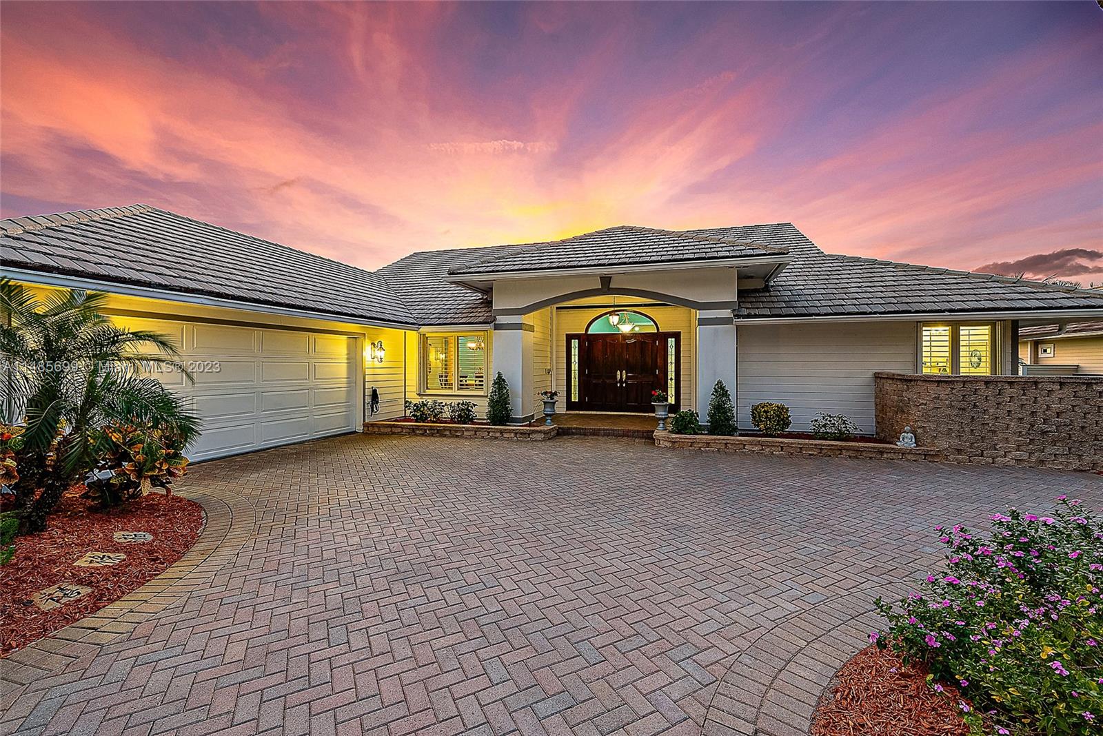18781 Southeast River Ridge Road Jupiter, FL 33469 - Photo 10 of 37 Gallery Image 10