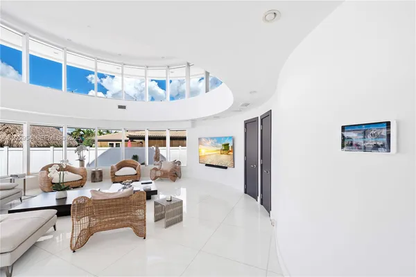 $5,680,000 | 3344 Northeast 167th Street, North Miami Beach, FL 33160
