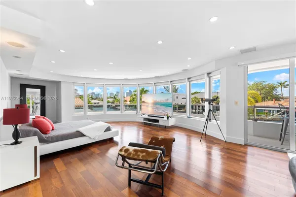 $5,680,000 | 3344 Northeast 167th Street, North Miami Beach, FL 33160