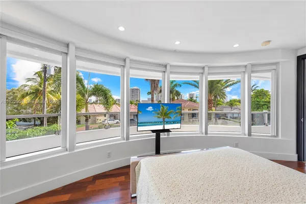 $5,680,000 | 3344 Northeast 167th Street, North Miami Beach, FL 33160