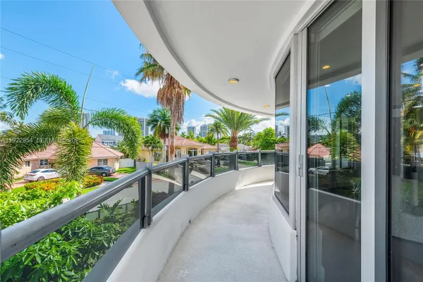 $5,680,000 | 3344 Northeast 167th Street, North Miami Beach, FL 33160