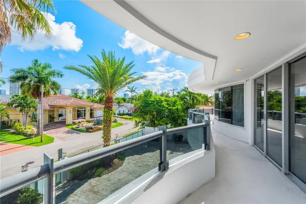 $5,680,000 | 3344 Northeast 167th Street, North Miami Beach, FL 33160