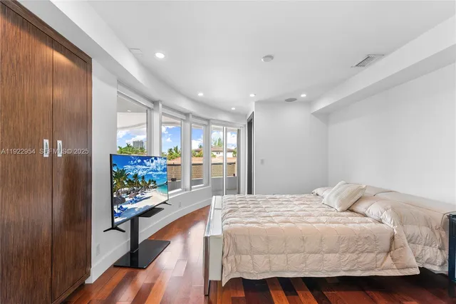 $5,680,000 | 3344 Northeast 167th Street, North Miami Beach, FL 33160