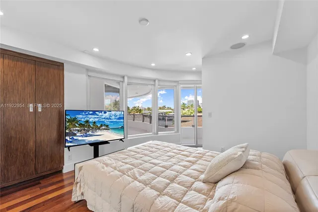 $5,680,000 | 3344 Northeast 167th Street, North Miami Beach, FL 33160