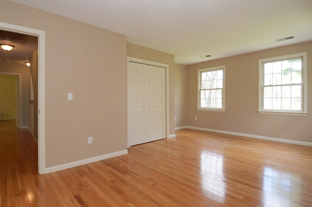 11 Elizabeth Road Hopkinton, MA 01748 - Photo 20 of 30 Gallery Image 20