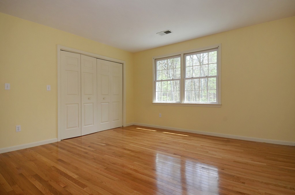11 Elizabeth Road Hopkinton, MA 01748 - Photo 21 of 30 Gallery Image 21