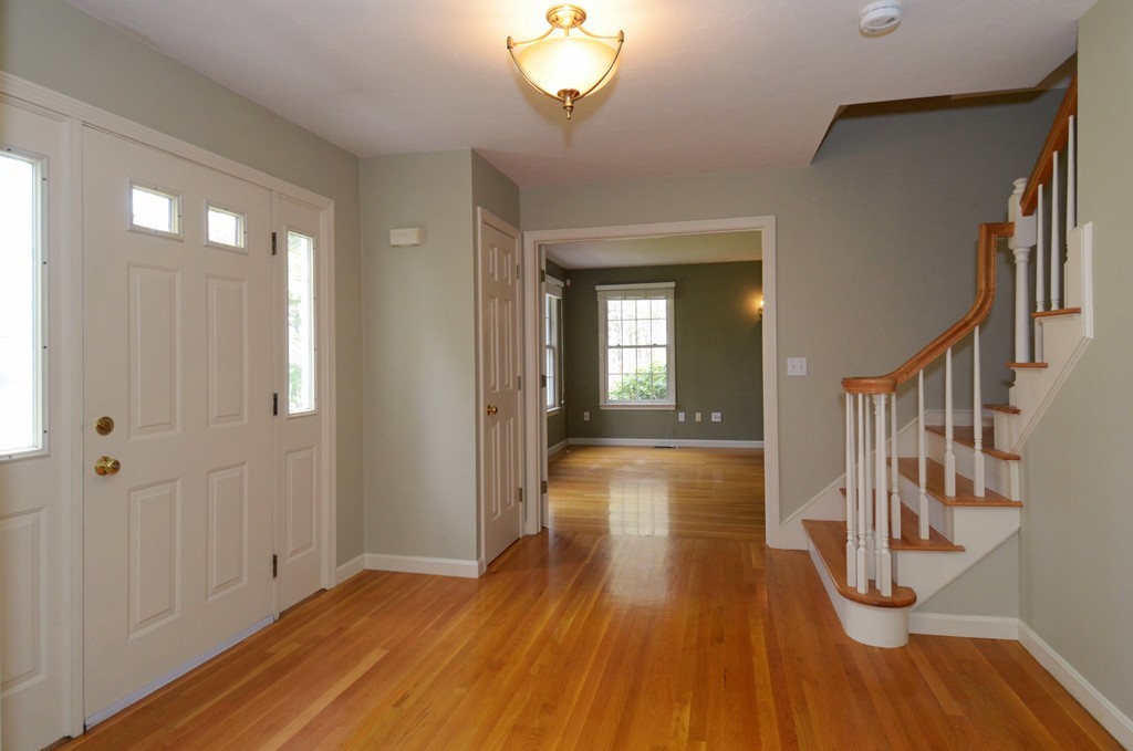 11 Elizabeth Road Hopkinton, MA 01748 - Photo 25 of 30 Gallery Image 25