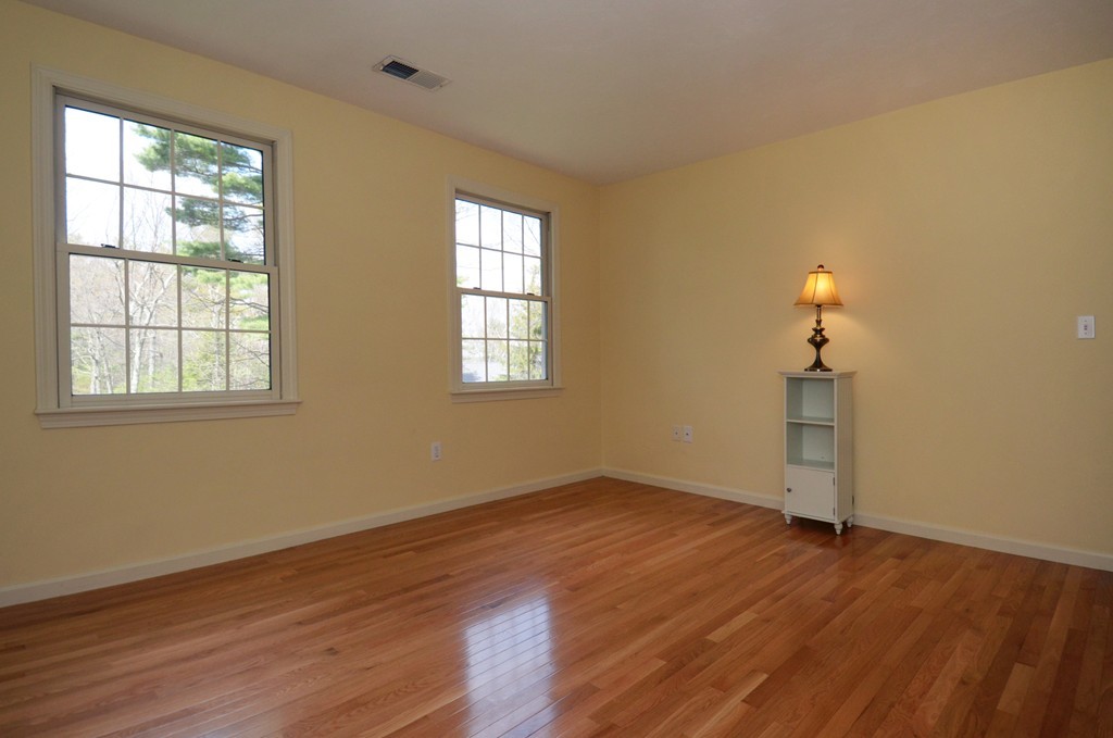 11 Elizabeth Road Hopkinton, MA 01748 - Photo 26 of 30 Gallery Image 26