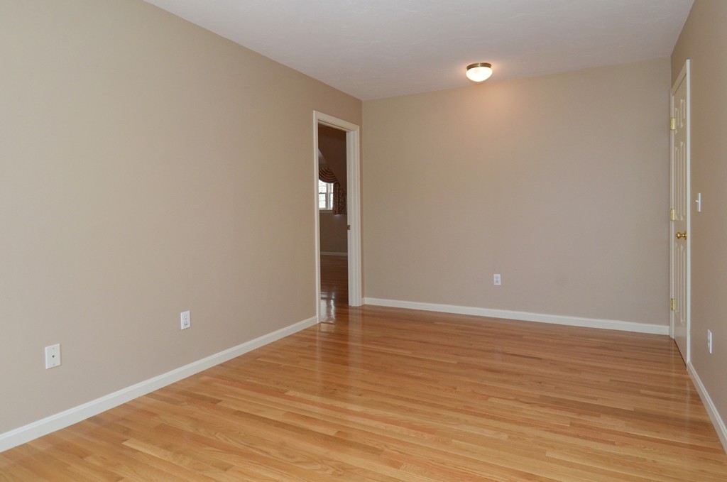 11 Elizabeth Road Hopkinton, MA 01748 - Photo 28 of 30 Gallery Image 28