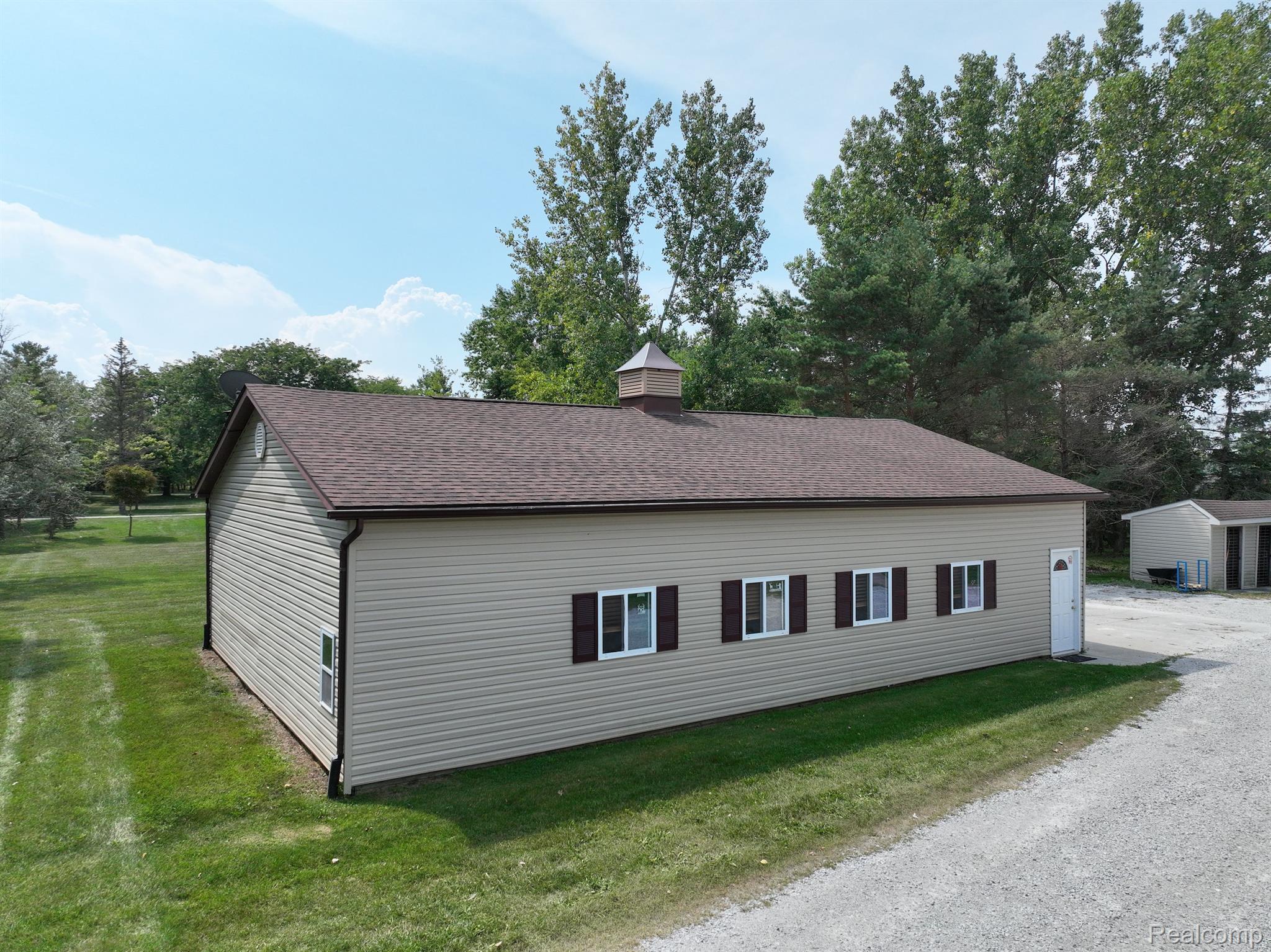 5559 Cade Road Imlay City, MI 48444 - Photo 78 of 98 Second outbuilding