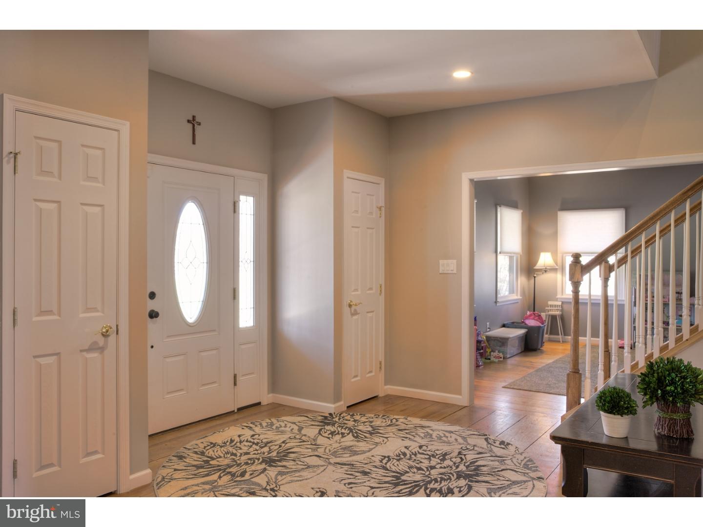 428 Creamery Road Quakertown, PA 18951 - Photo 3 of 23 Foyer