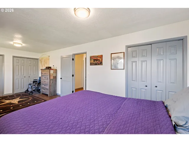 $450,000 | 2025 Northwest Delridge Avenue, Roseburg, OR 97471