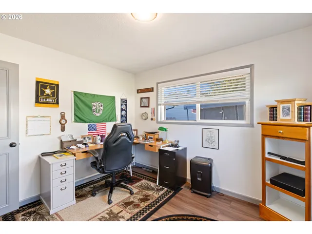 $450,000 | 2025 Northwest Delridge Avenue, Roseburg, OR 97471