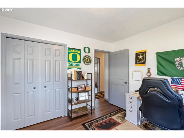 $450,000 | 2025 Northwest Delridge Avenue, Roseburg, OR 97471