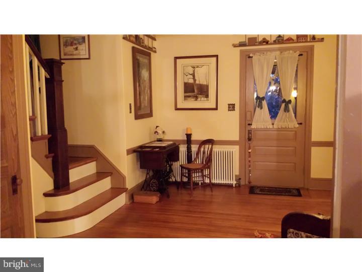 233 Llewellyn Road Aston, PA 19014 - Photo 9 of 25 Dining Room