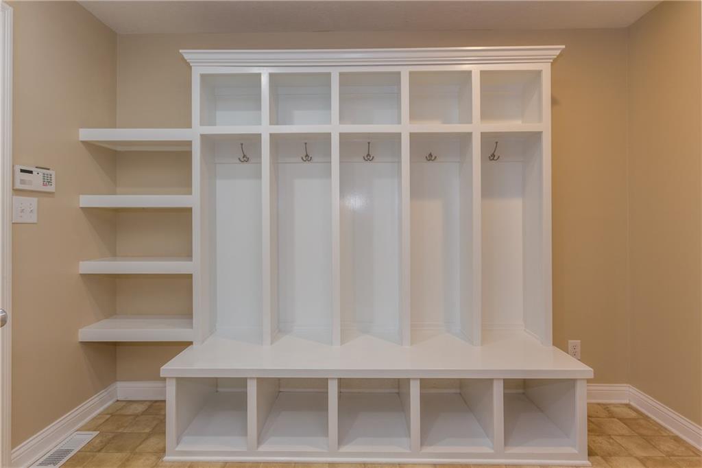 11455 Maze Road Indianapolis, IN 46259 - Photo 14 of 24 Gallery Image 14