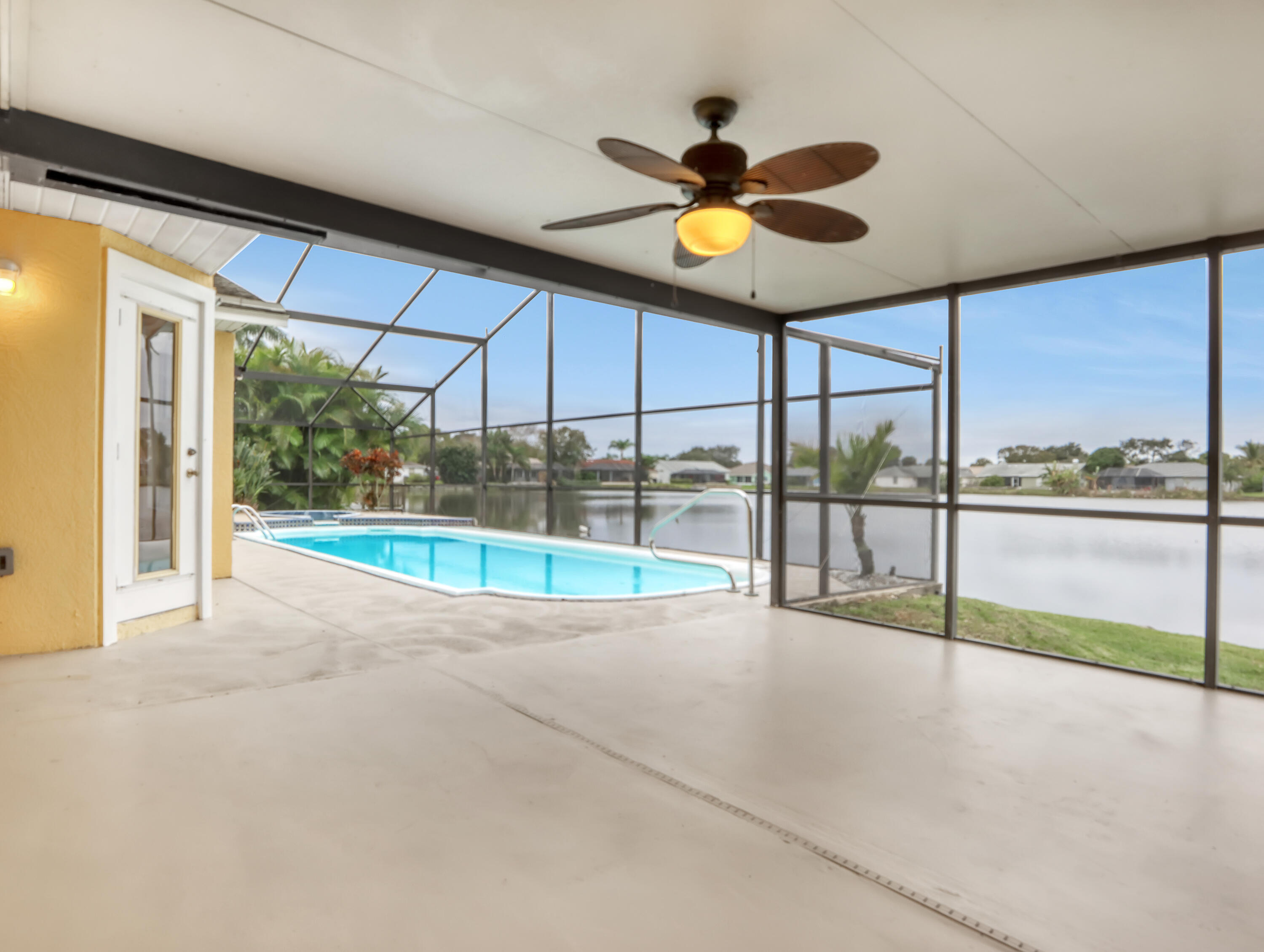 920 Turtle Pond Way Melbourne, FL 32940 - Photo 43 of 53 a view of an interior of the house
